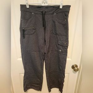 Women's Athleta Size Medium MultiPocket Pants